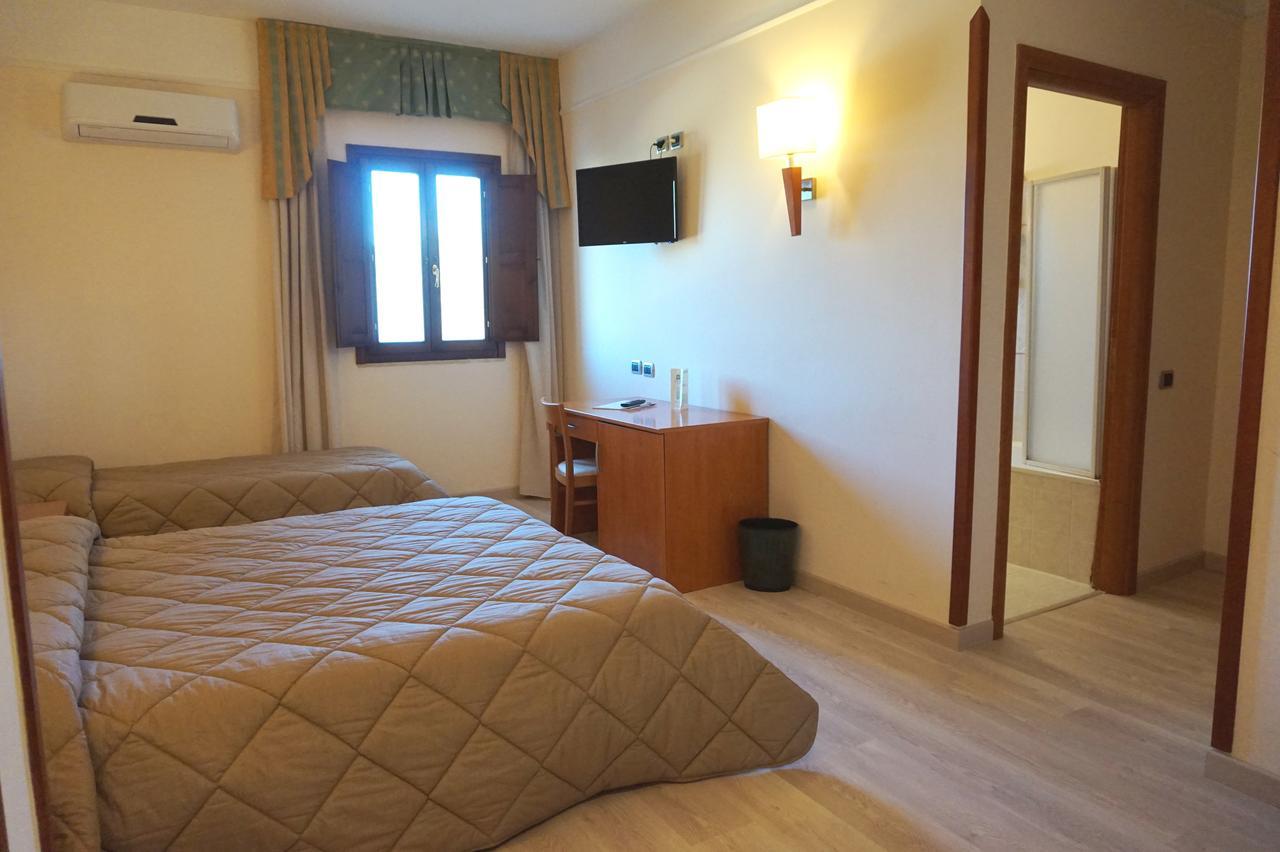 Bel Sito Hotel Due Torri Manocalzati ภายนอก รูปภาพ