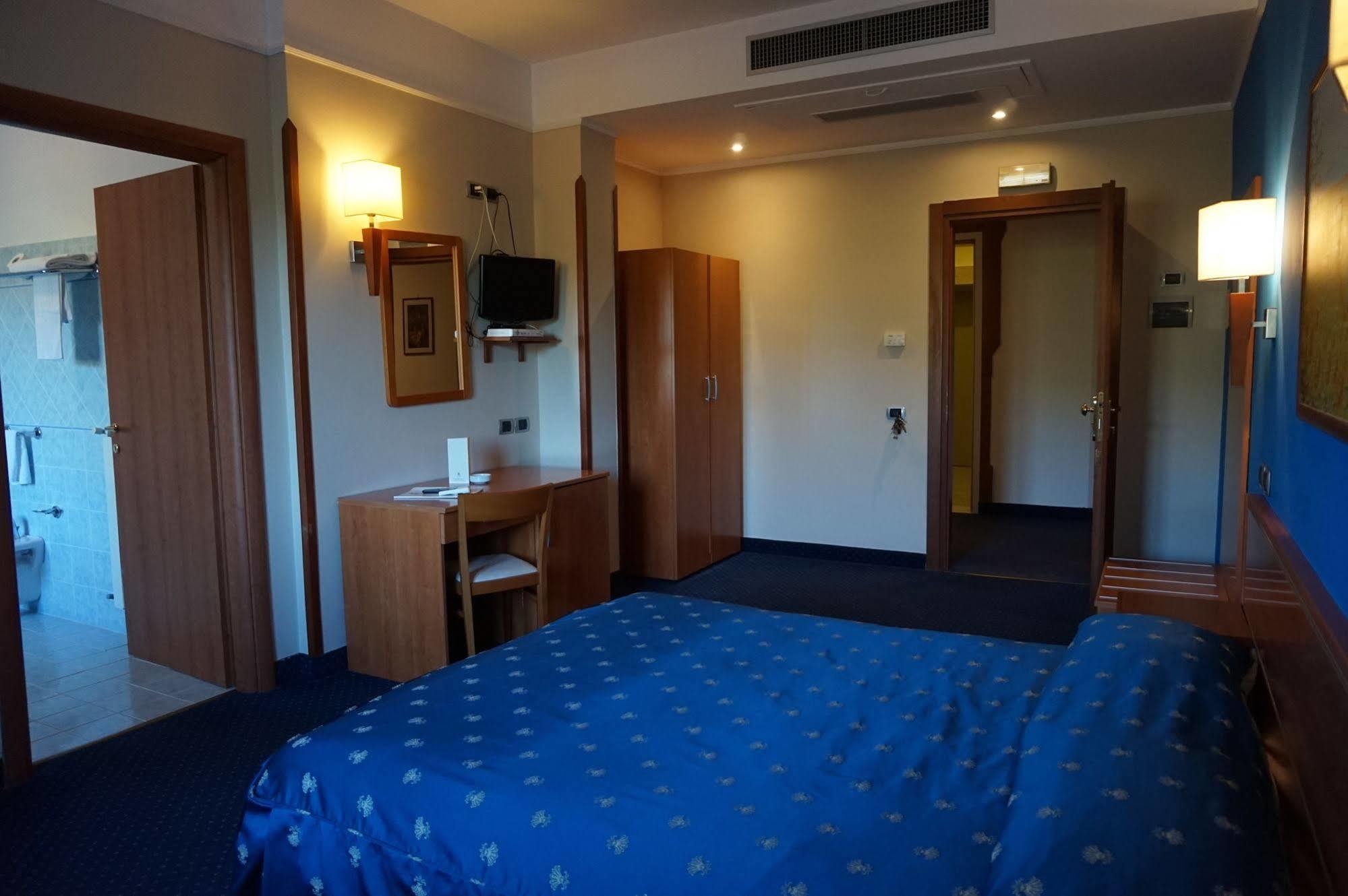 Bel Sito Hotel Due Torri Manocalzati ภายนอก รูปภาพ