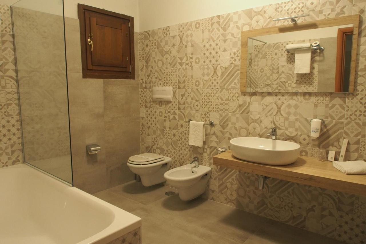 Bel Sito Hotel Due Torri Manocalzati ภายนอก รูปภาพ
