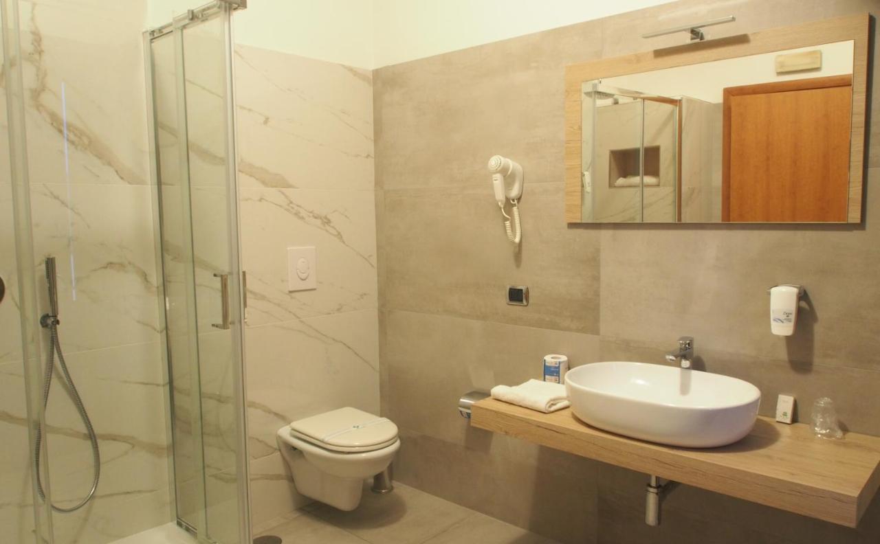 Bel Sito Hotel Due Torri Manocalzati ภายนอก รูปภาพ